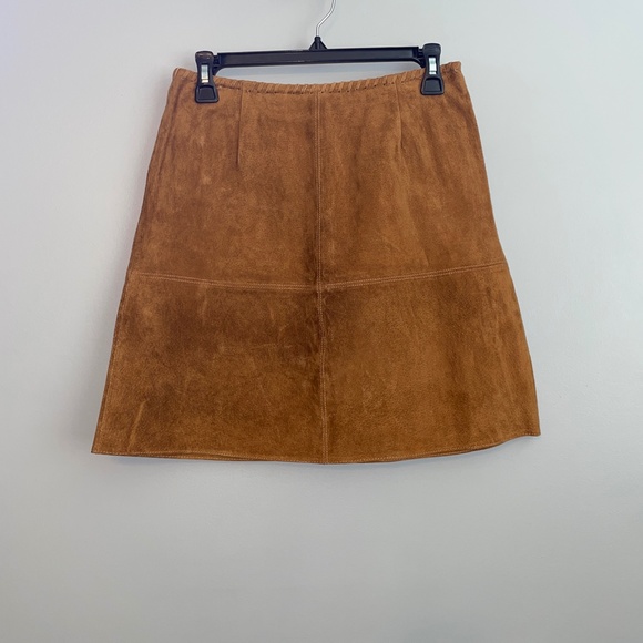 EUC Zara Basic 100% Leather Seamed Woven Pencil Mini Skirt Size Small - Picture 3 of 10
